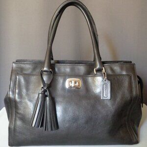 COACH LEGACY CHELSEA CARRYALL - BLACK LEATHER